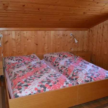 Lydia Appartement-fewo- Dusche Oder Bad- Wc 7-bettwohnung By Interhome Apartamento Lauenen